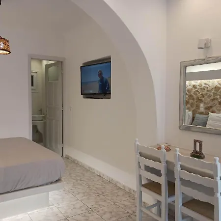 Akrogiali * Agios Prokopios (Naxos)